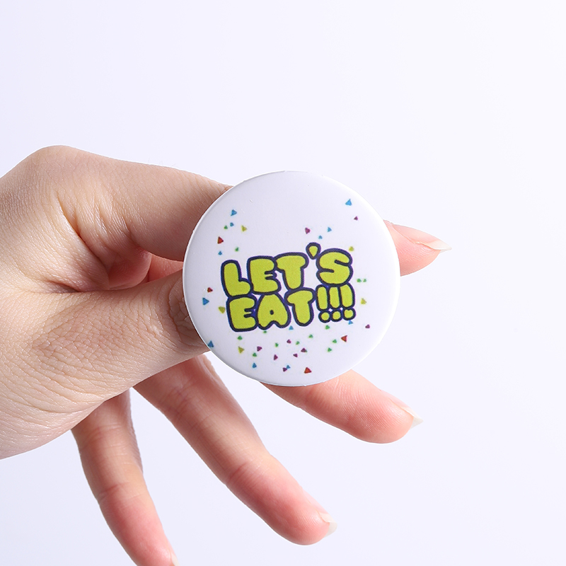 공포 게임 악당 캐릭터 핀 보라색 브로치 'LET'S  - Retro Gaming Accessories 리뷰 및 가격